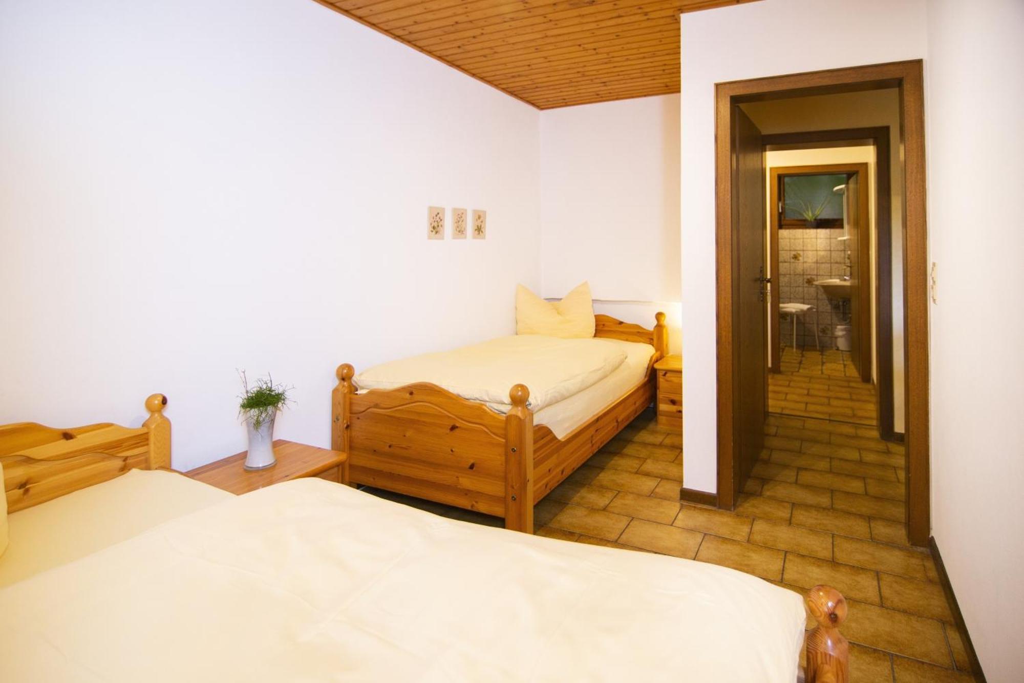 Ferienhaus Blumenhain - Wohnung Kirchblick Bad Wünnenberg Exterior foto