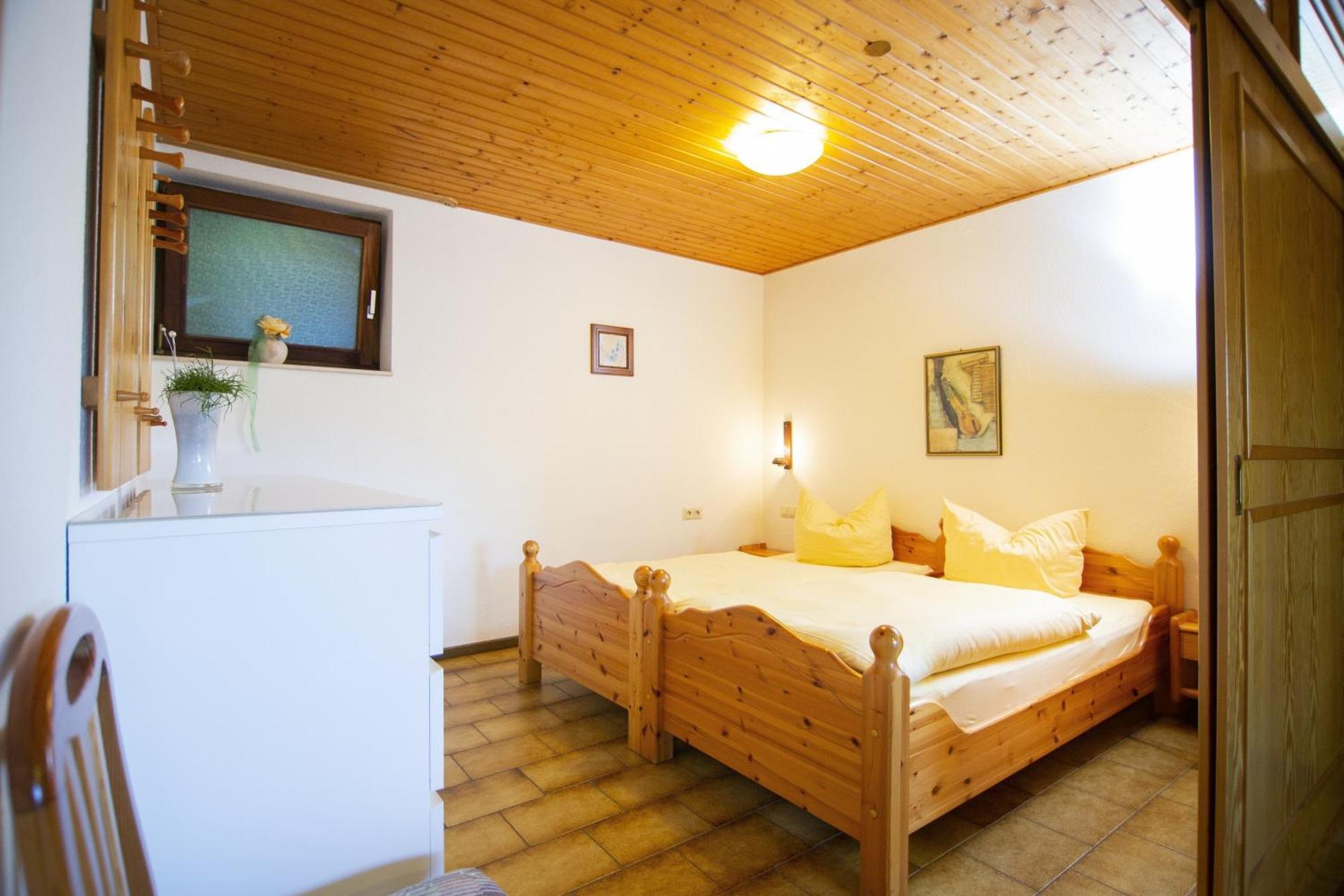 Ferienhaus Blumenhain - Wohnung Kirchblick Bad Wünnenberg Exterior foto