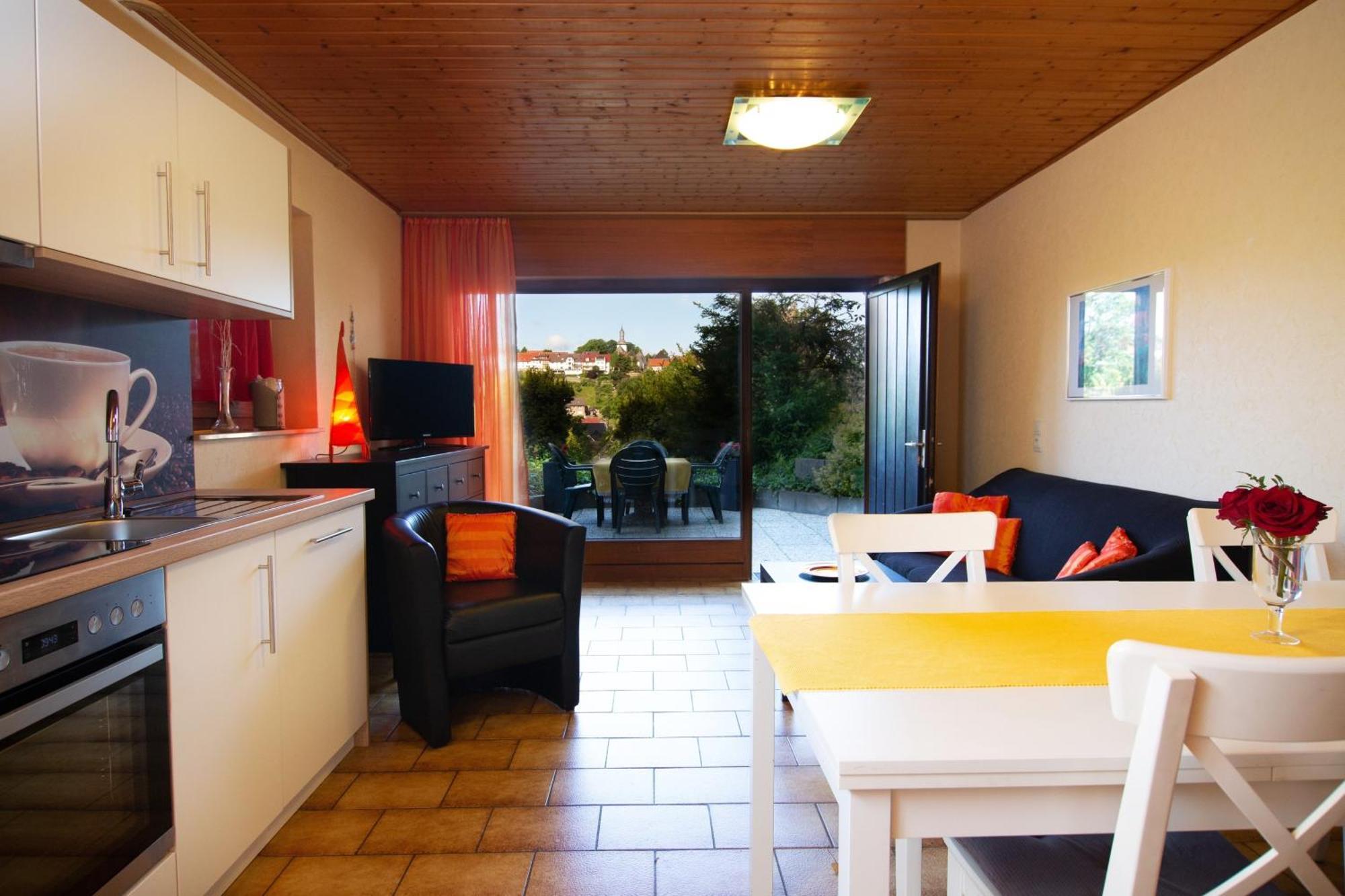 Ferienhaus Blumenhain - Wohnung Kirchblick Bad Wünnenberg Exterior foto